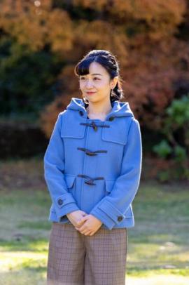 佳子さま、25歳の誕生日ショットがアイドル風と話題