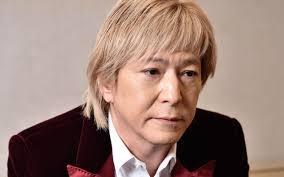 不倫報道を否定するも小室哲哉引退の裏事情