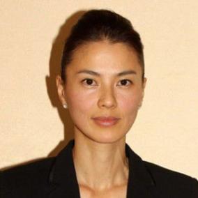 江角マキコが落書きとクエストキャピタル関係者との不倫で引退