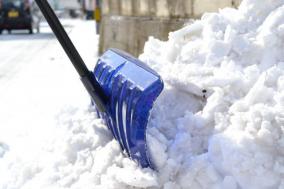 雪国民へ教える「除雪楽々な処世術」