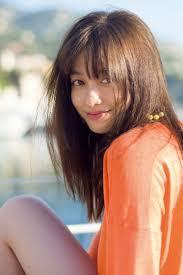 橋本環奈がAKB商法に手を出し、握手1万円