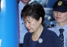 朴槿恵に求刑懲役30年、韓国大統領闇の法則が話題