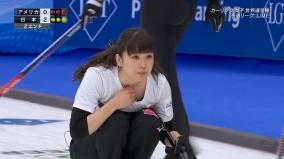女子カーリング試合、胸元が卑猥と話題