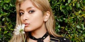 ローラ、下半身裸のノーパン疑惑