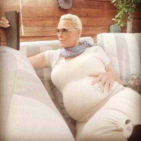 スタローン元妻ブリジット・ニールセンが54才で妊娠