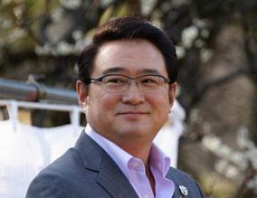 船越英一郎、松居一代からのDVで顔面麻痺