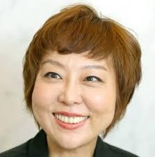 室井佑月、乳ガンと豊胸手術の過去を公表