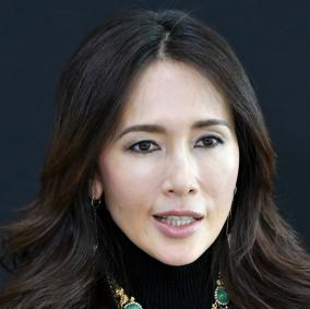 工藤静香、インスタでしわしわの生脚を披露