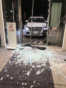 アウディでフジテレビに突っ込んだ富豪オタ「イケオジ」を逮捕（動画）