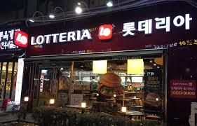 韓国・ロッテリア店内でヴィーガン団体が暴れ客と乱闘