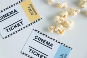年会費実質無料で映画チケットを1,300円で購入できるクレカ