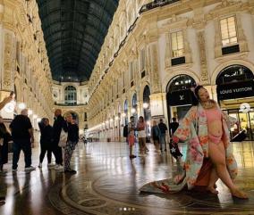 ゆりやんレトリィバァ、イタリアでの半裸着物姿が炎上