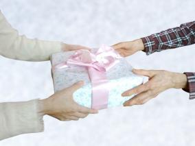 オンラインで買える女性が確実に喜ぶ手土産