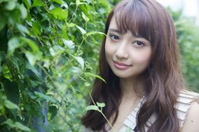 ラブライブ声優・小宮有紗のグラビアが微エロと話題