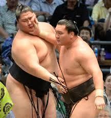 白鵬vs逸ノ城の八百長取り組みが話題