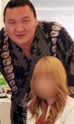 白鵬・愛人との2ショット流出