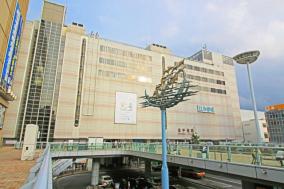 オフィスビル併設の商業施設で就業者特典を証明書なしで使えた話