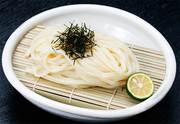 【速報】香川真司、「うどんの日」にそばを食べる