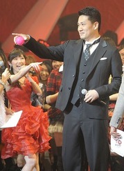 田中将大がAKB48紅白歌合戦で「ももクロZポーズ」を決める