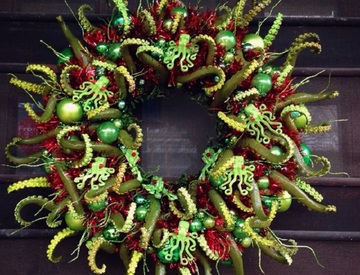 wreath-creature-finished__880_Rok.jpg