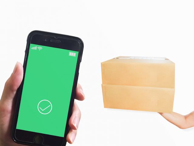 スマホと段ボール