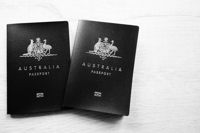 オーストラリアのパスポート2冊