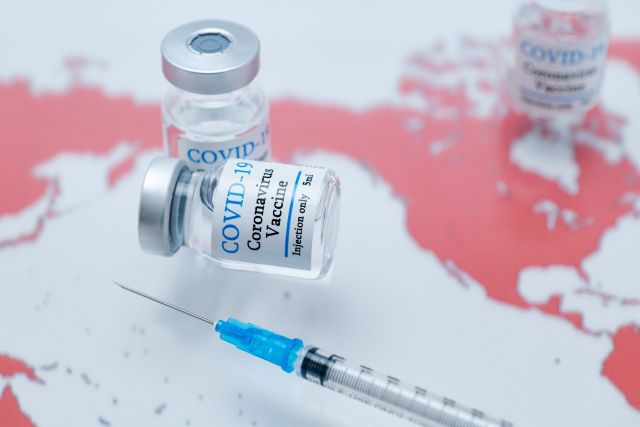 コロナワクチンと世界地図