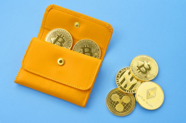 仮想通貨と黄色い財布