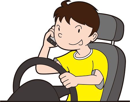 ながらスマホをするドライバー