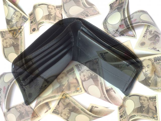 空の財布と半透明のお金