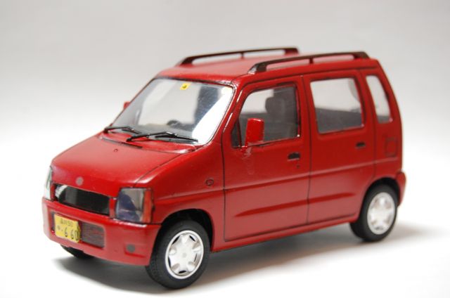 赤い軽自動車の模型