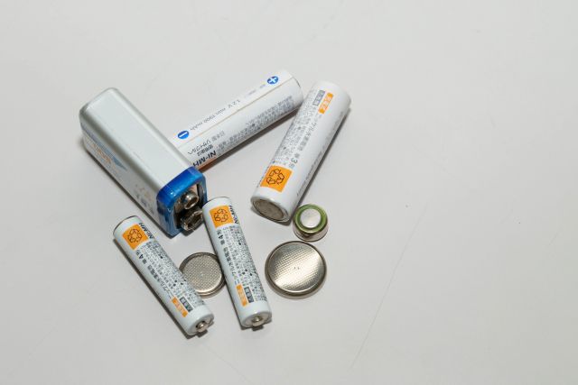 いろいろな種類の電池