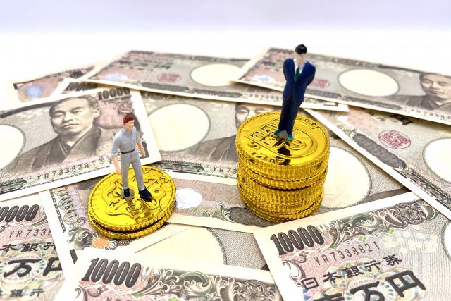 ホワイトカラーとブルーカラーの賃金格差